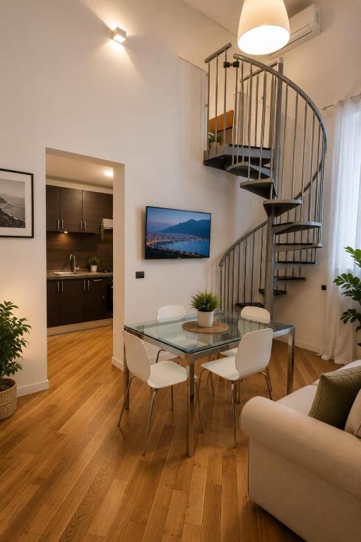 Spacca Naples Apartment - 2