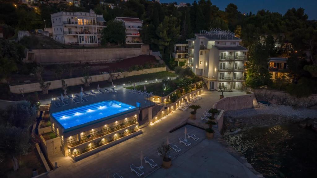 Lusso Apartments - 3