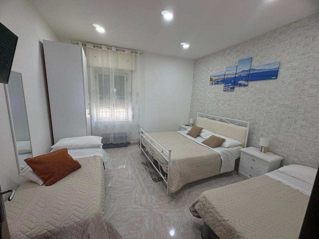 B&B VESUVIAN STONE - 2