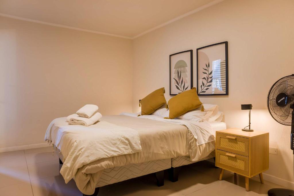 Elegant 1BR Urban Retreat in Santiago Modern Stay - 2