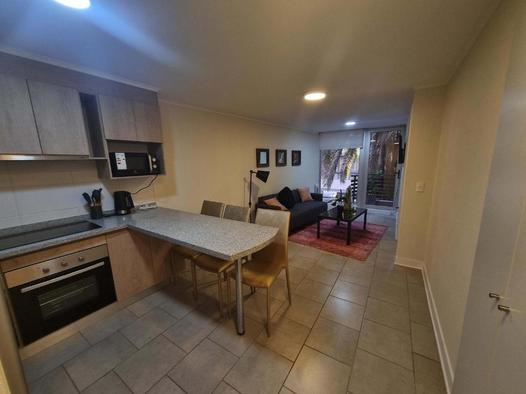 Central 1BR1BA in Santiago Balcony & Nearby Metro - 5