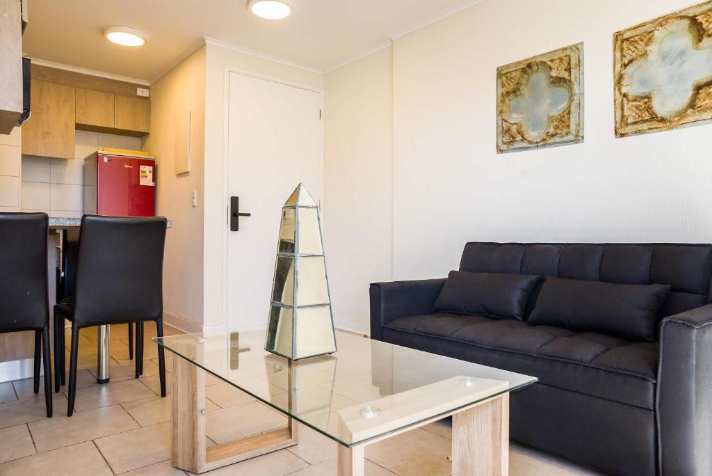 Central Chic 1BR Steps from Metro & Attractions - 2