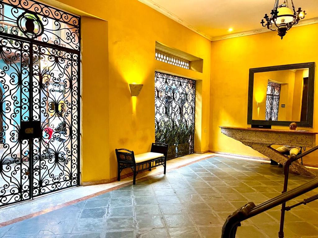 Calamari Homes - El Porvenir 205 - Walled City - 5