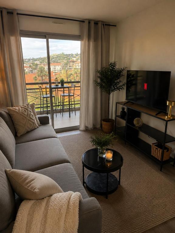 Cannes Beach Residence -Terrace- 2min to Beach - AC - WIFI - Pool - 1
