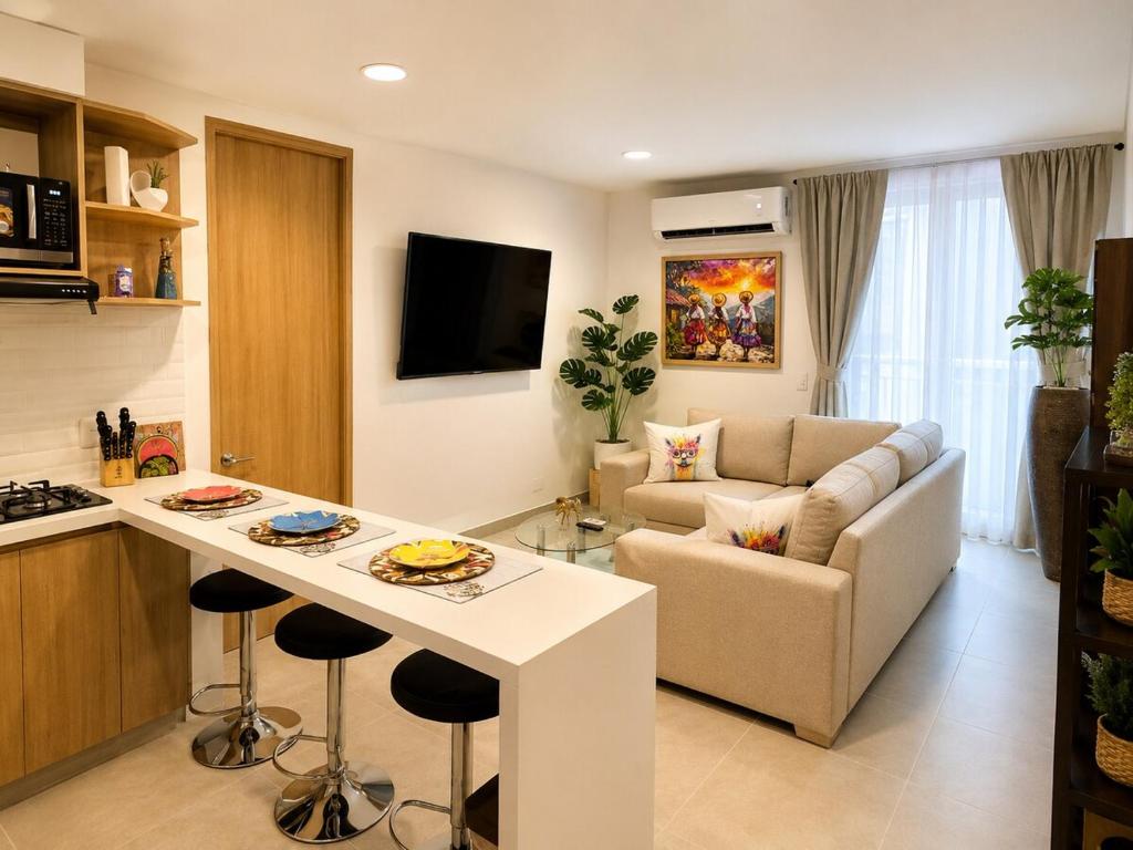 The Serena Stay Luxury BR and Office Near the Beach - 1