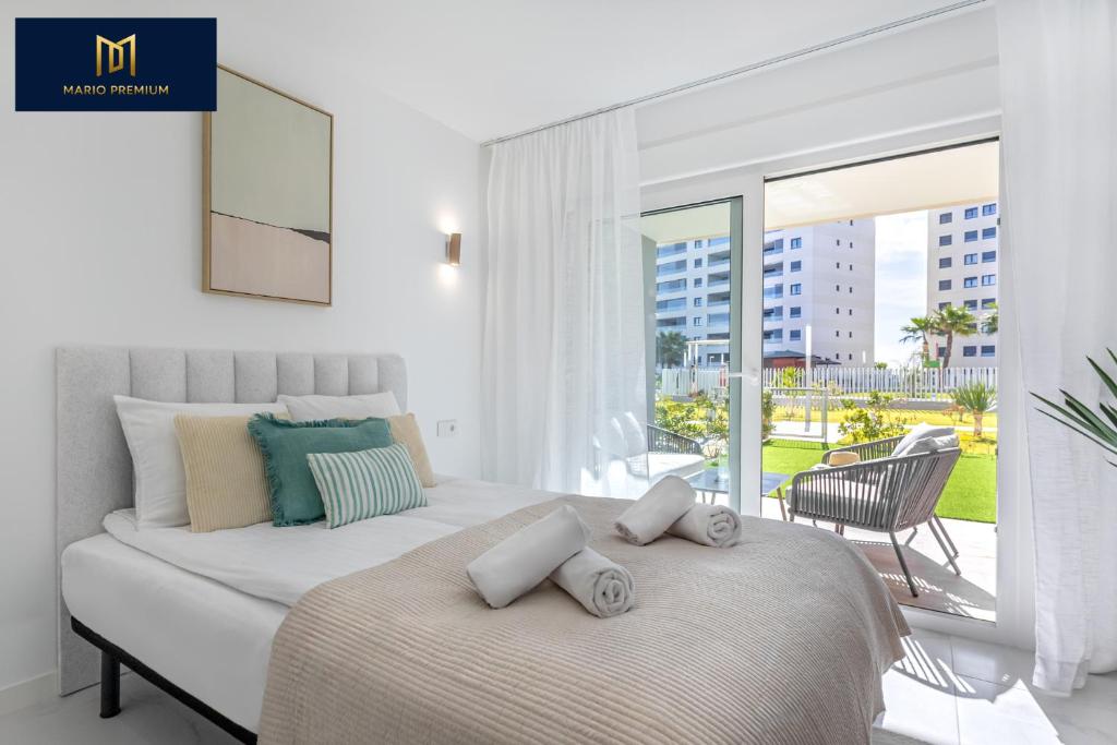 Garden Breeze Punta Prima, 2min beach walk, family Friendly, 3 Pool a Garden, jacuzzi - 4