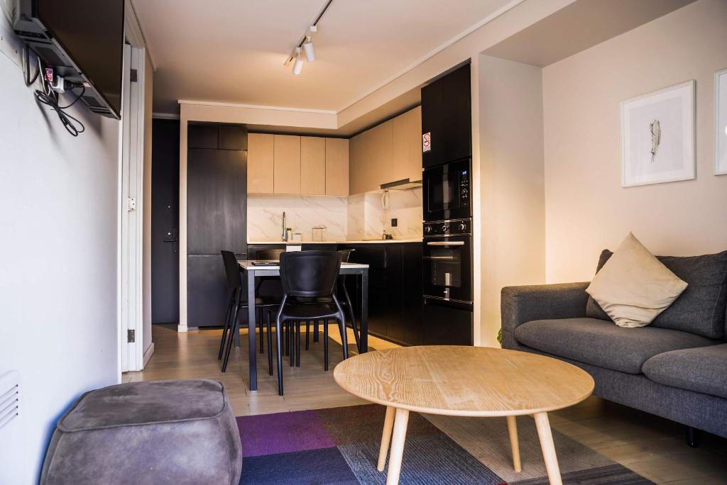 Modern 1BR Flat Prime Location Luxury Living - 3