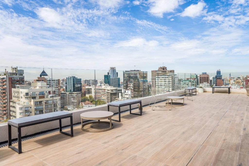 Modern 1BR Flat Prime Location Luxury Living - 2