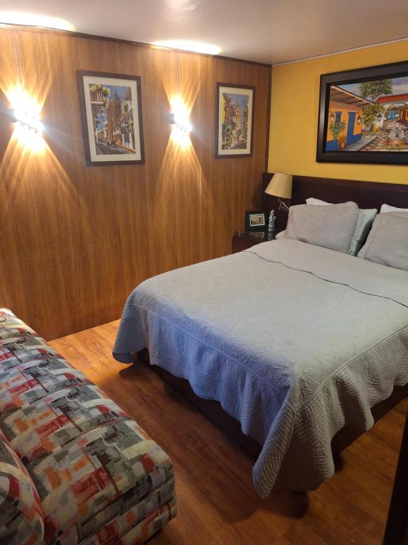 Hotel Apartasuite Normandia - 2