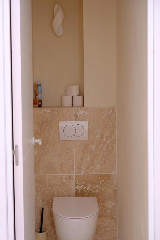 New Heart of Antibes 3BR queen beds AC - 4