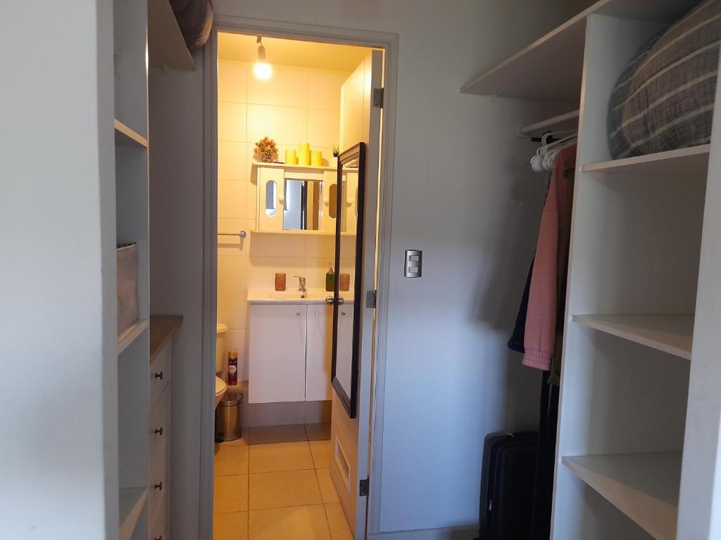 Departamento Amoblado 1Dormitorio, 1 Baño, 4to piso - 4