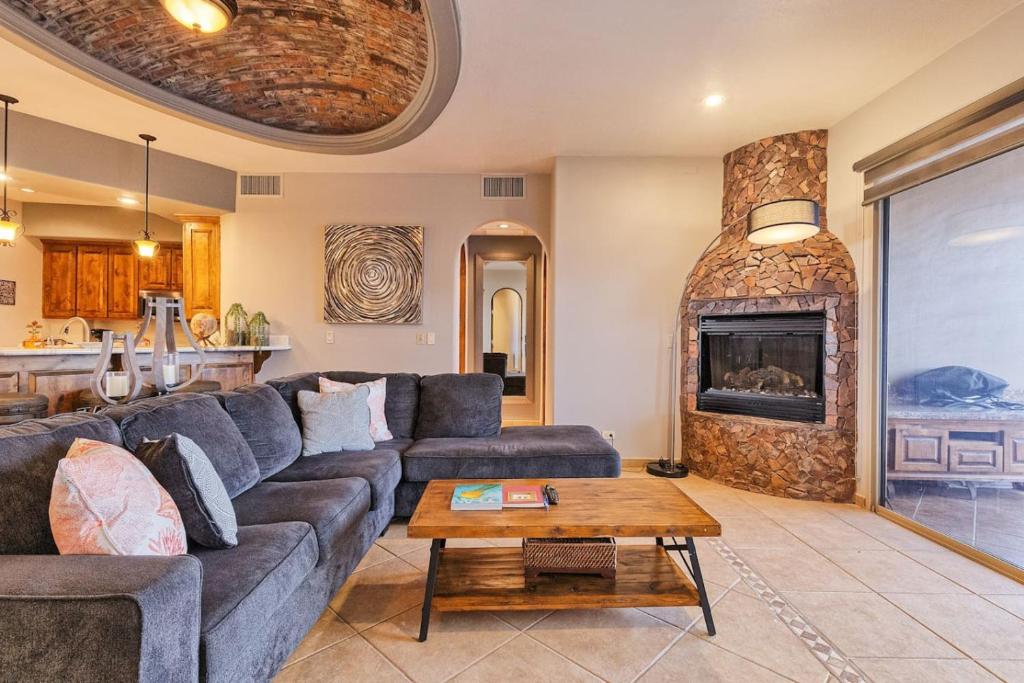 Bella Sirena 502-A Beachfront Luxury - Best Views, Best Location - 3