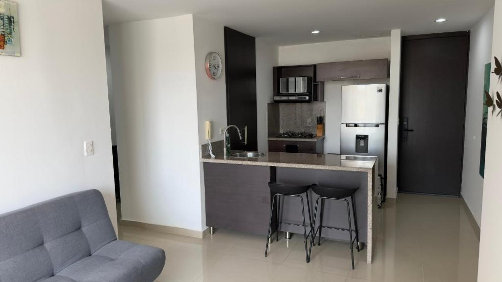 MODERNO Y ACOGEDOR Apartamento A UNOS PASOS DEL CENTRO COMERCIAL BUENAVISTA - 5
