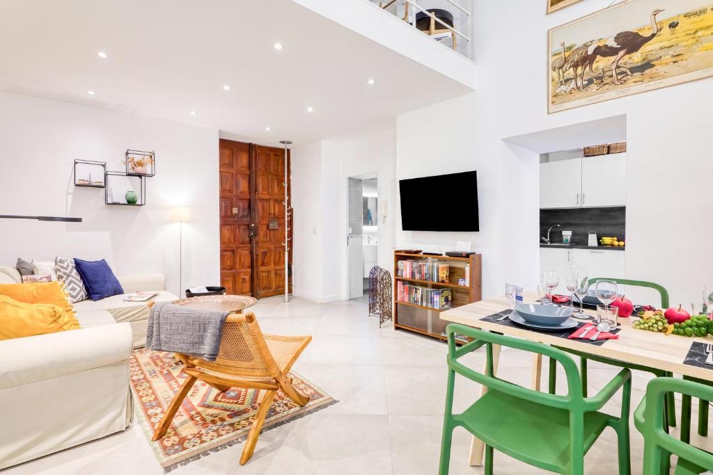 Two Levels Apt In Historical Building - Happy Rentals - 2