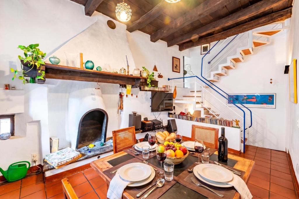 Antica Torre with Garden in Carona - Happy Rentals - 2