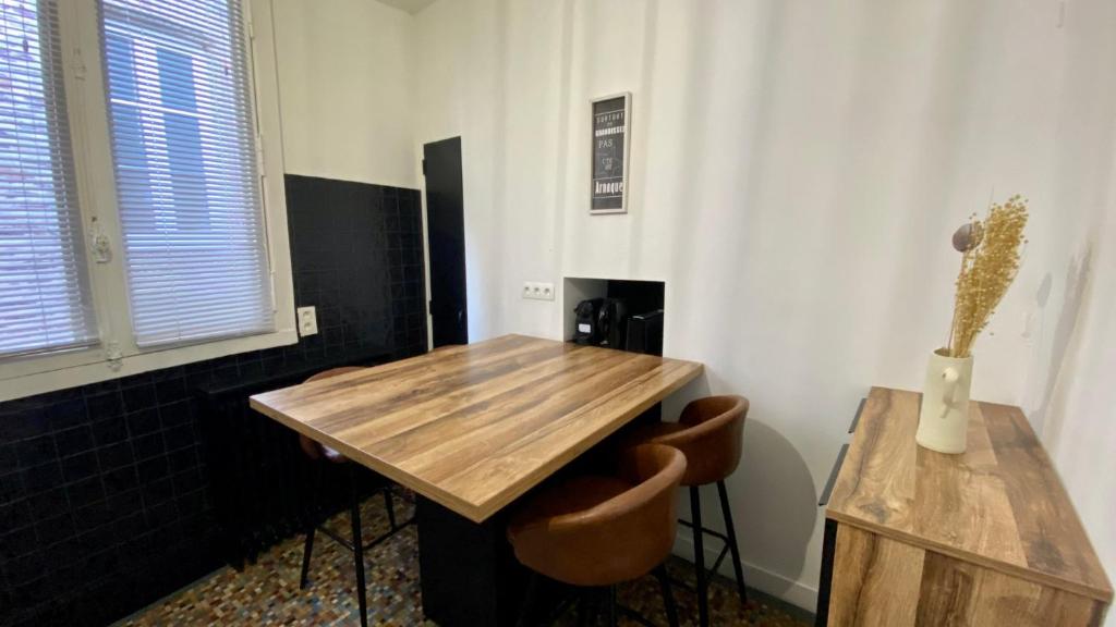 POITTE - Grand Logement Rennes Centre 10P - 4
