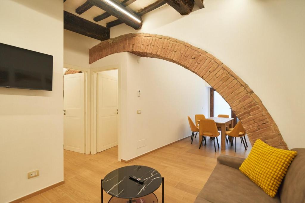 Elce di Sotto - Quiet & Modern 2-Bedroom Downtown Retreat - 1