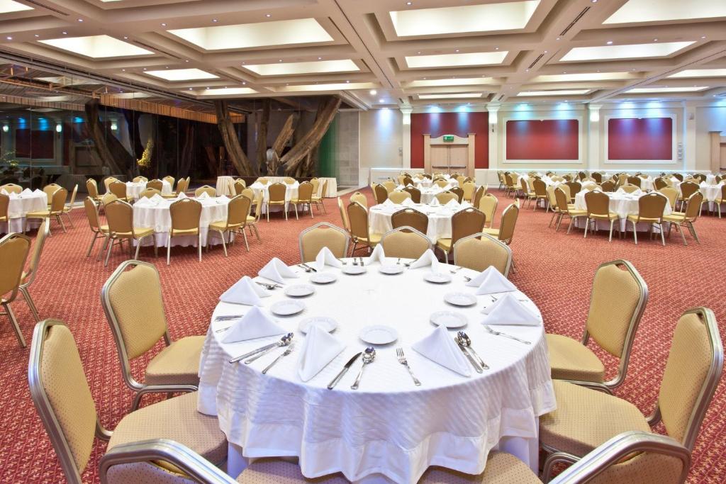 Holiday Inn Cuernavaca by IHG - 3