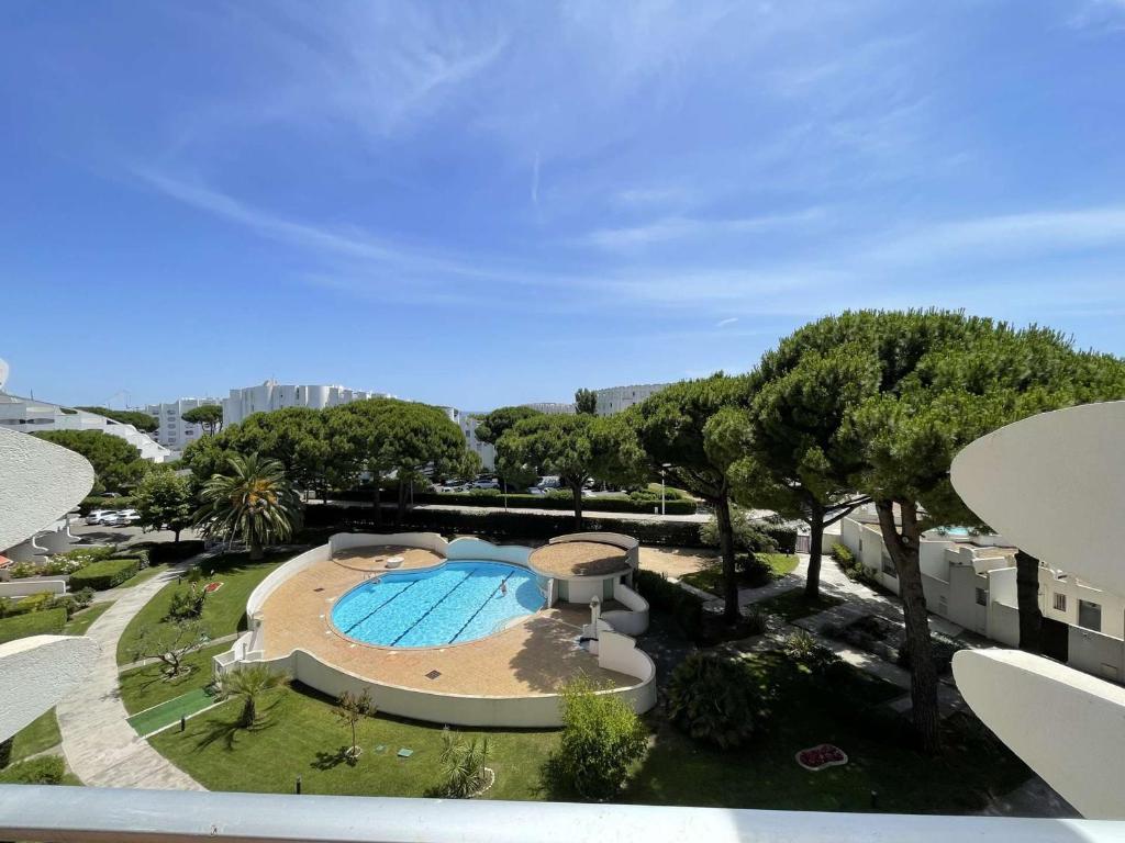 Studio cabine avec piscine proche plage et commerces - FR-1-328-156 - 1
