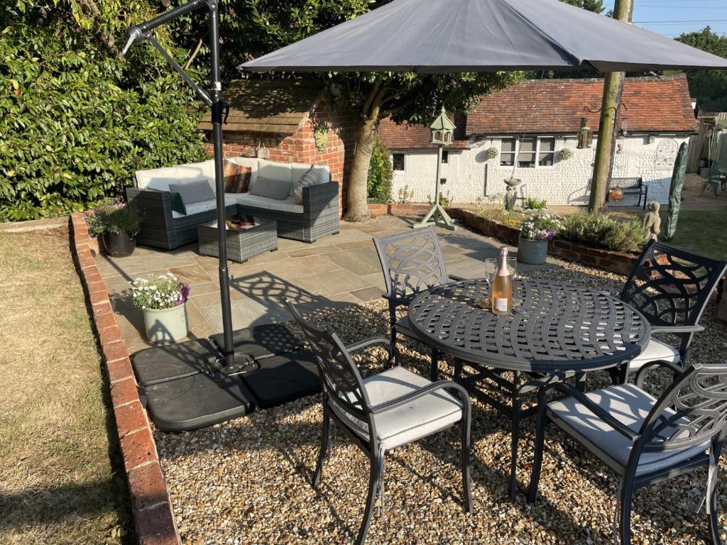 Meadow View, Hellingly photo 5