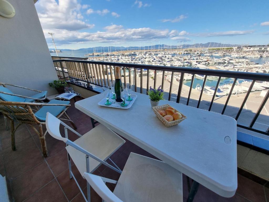 Apartamento acogedor en L'Escala con terraza cerca de la playa - HISP-236-156 - 1