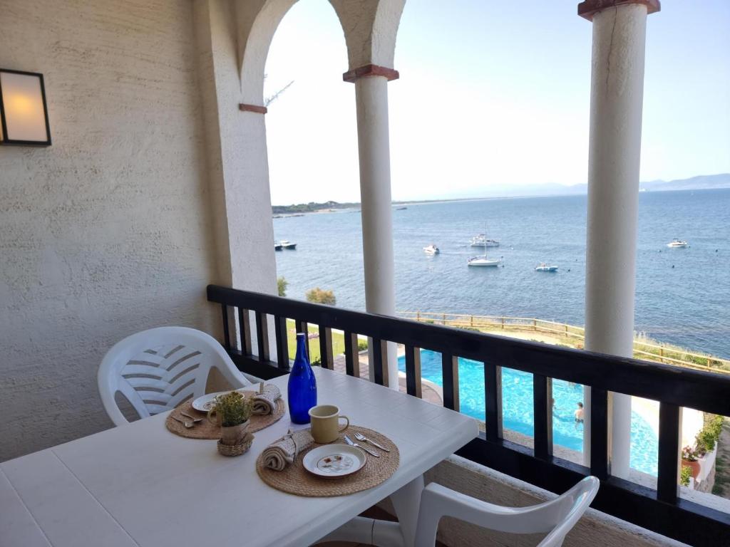 Apartamento acogedor con terraza y piscina a 50m de la playa - HISP-236-123 - 1