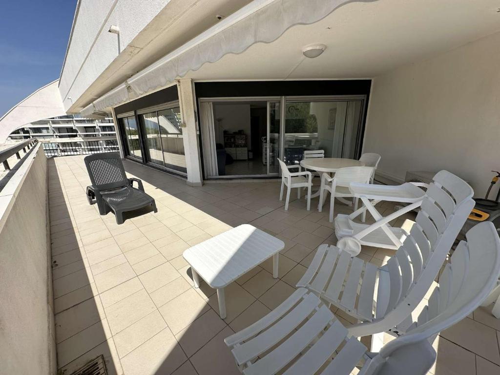 Bel appart 3 pièces avec grande terrasse, proche plage, parking et WIFI - FR-1-328-261 - 1