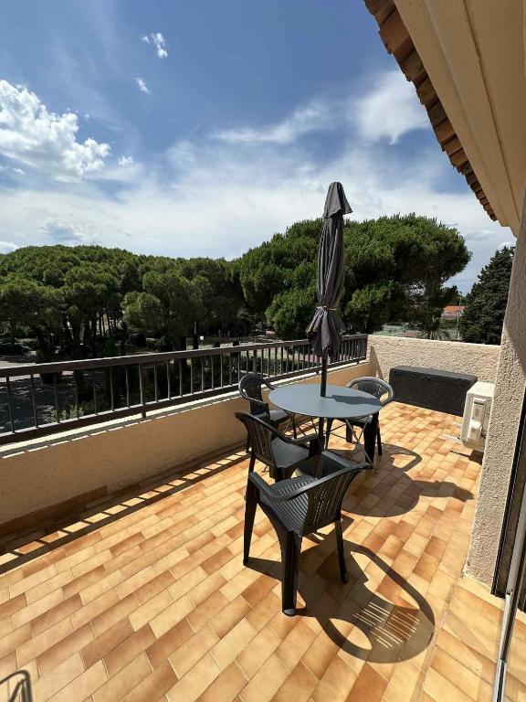Mezzanine studio - golf & sea - 1