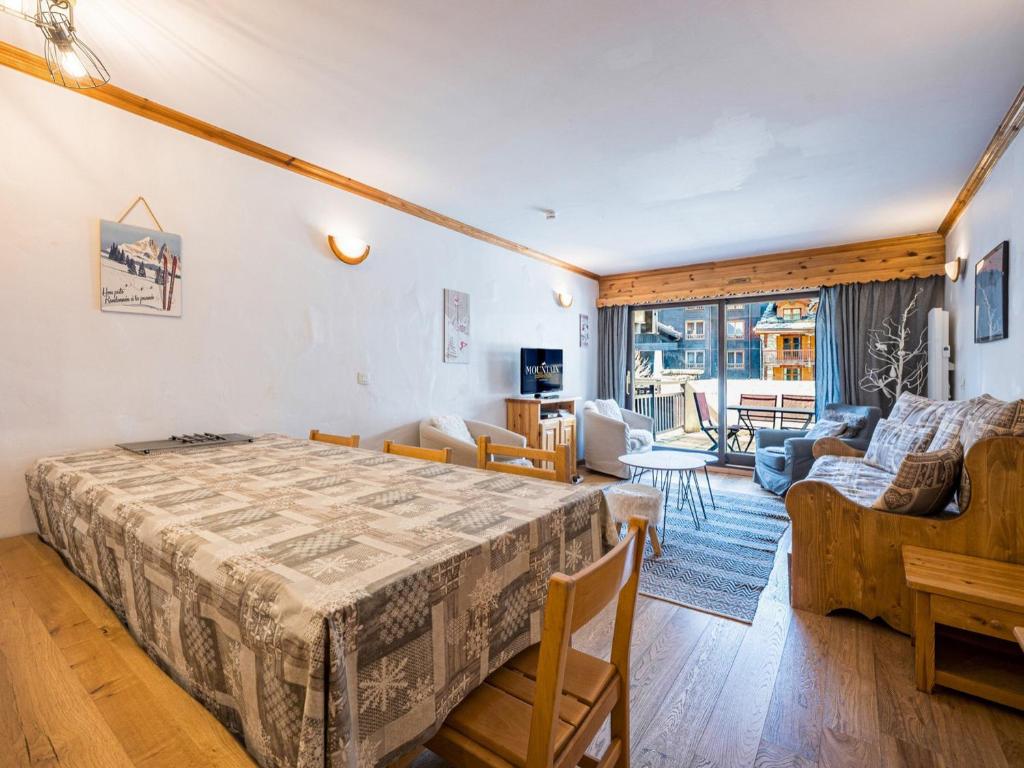 Appartement 2P avec balcon au centre station, Val-d'Isère - FR-1-518-84 - 1