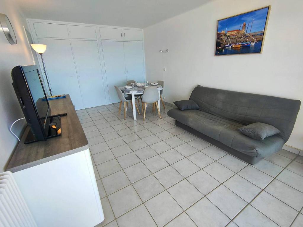 T2 rénové face mer avec balcon au Canet-Plage, 4 pers - FR-1-696-127 - 4
