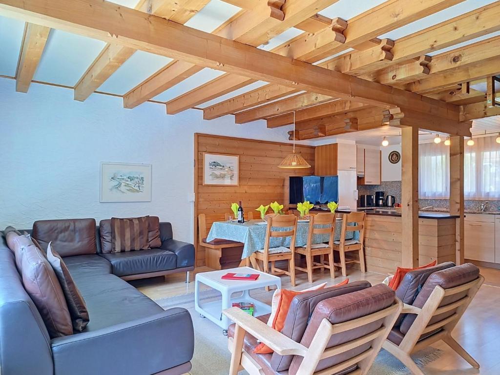 Apartment Chalet Almis 5 by Interhome - 2