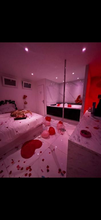 Pinkroom06 - 5