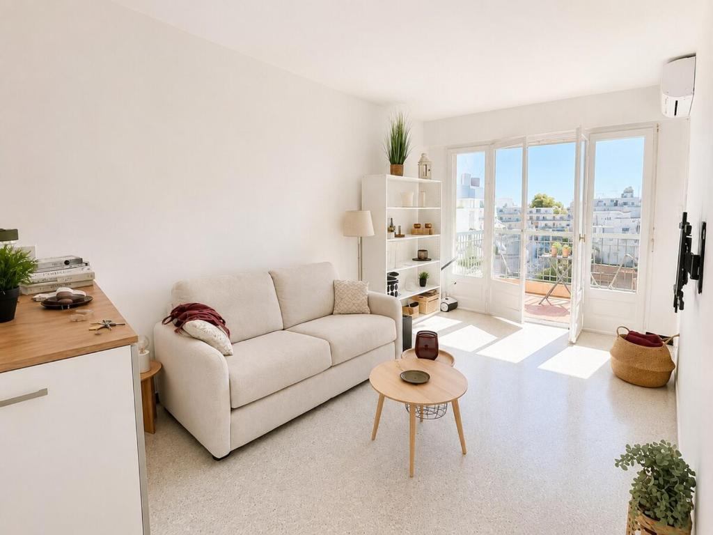 Cozy, air-conditioned, downtown Antibes - 1