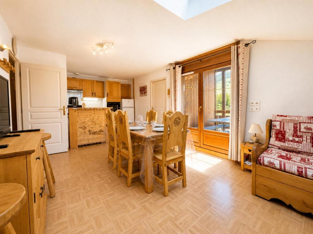 Appartement au pied des pistes avec piscine intérieure - FR-1-505-109 - 1