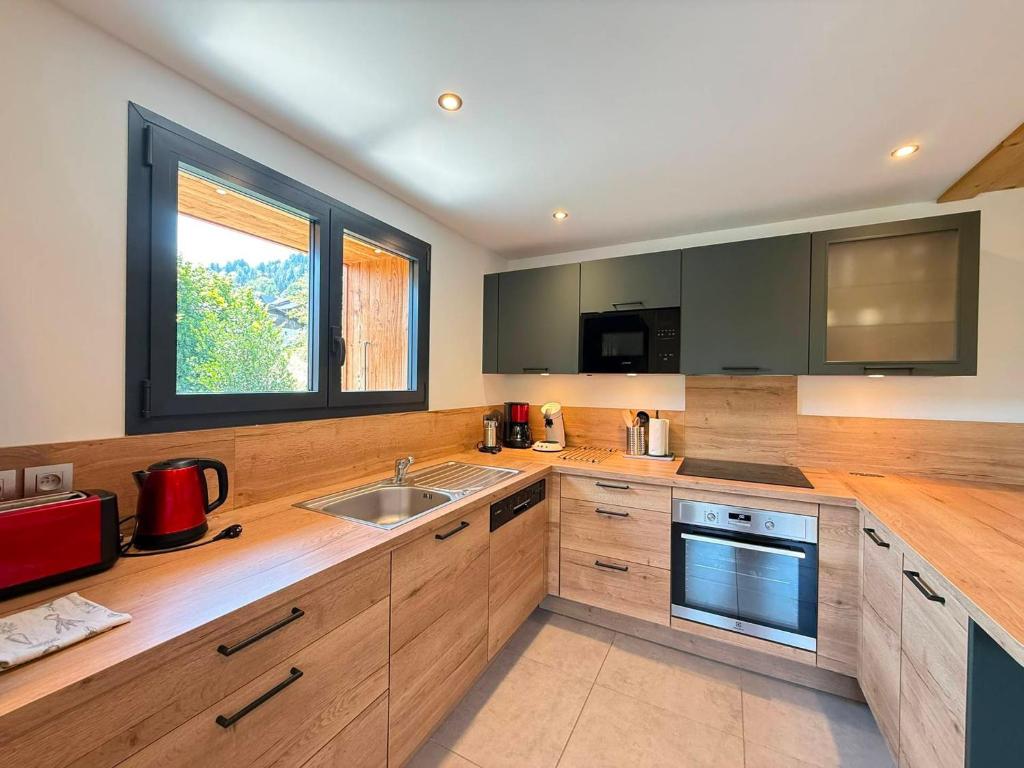 Appartement lumineux, chalet rénové, centre Les Gets, 6 pers, proche pistes, parking - FR-1-598-158 - 5