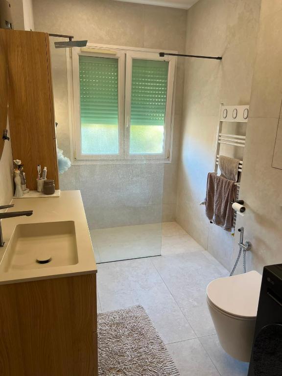 appartement de luxe à 5 minutes de la promenade des anglais, vu sur mer , proche de toutes les commodités - 4