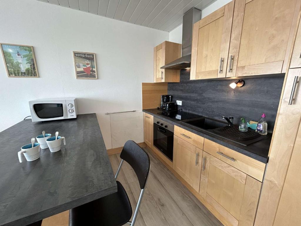 Appartement à 100m de la plage avec balcon, parking, classé 2 étoiles - FR-1-224C-66 - 5