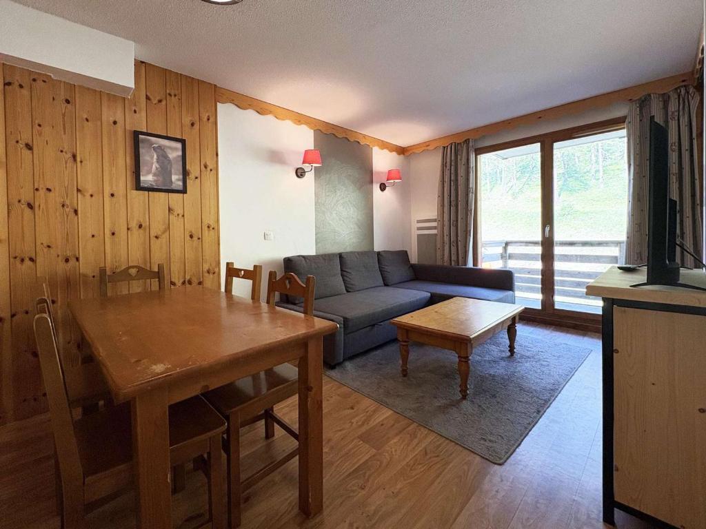 Appartement charmant avec piscine, sauna, et accès skis aux pieds - 6 personnes, Les Orres 1800 - FR-1-322-446 - 1