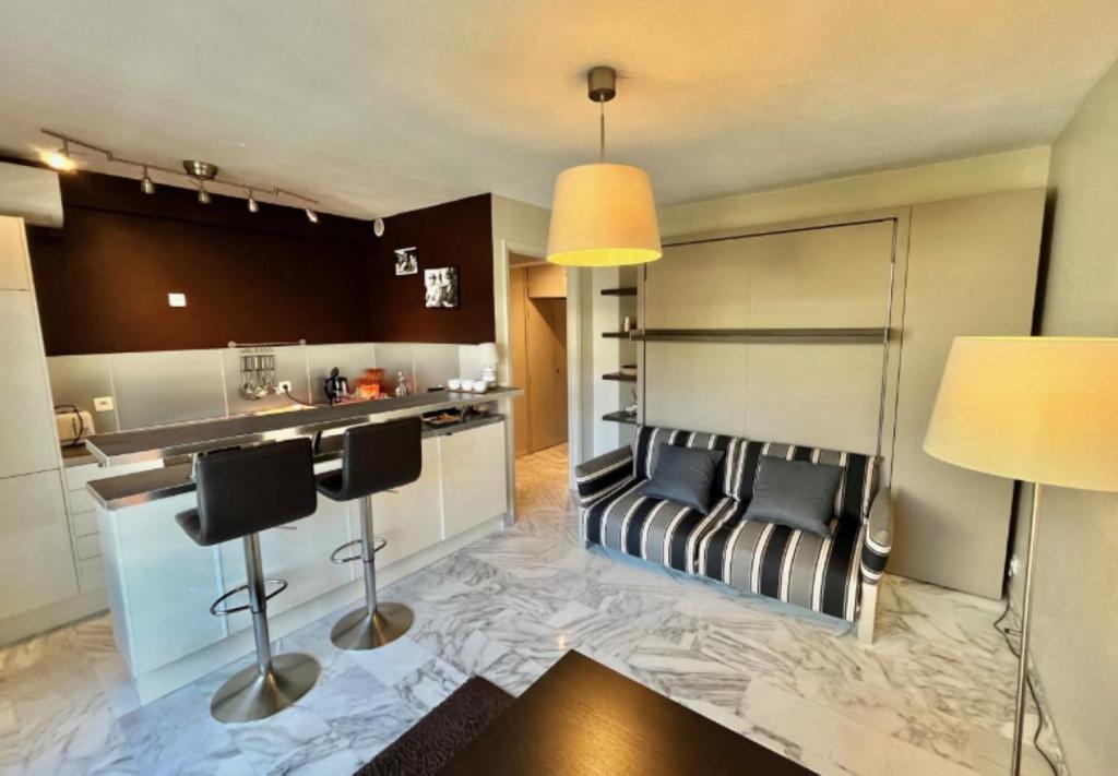 Studio TERRASSE-POINTE CROISETTE-PALM BEACH A0B214 - 2