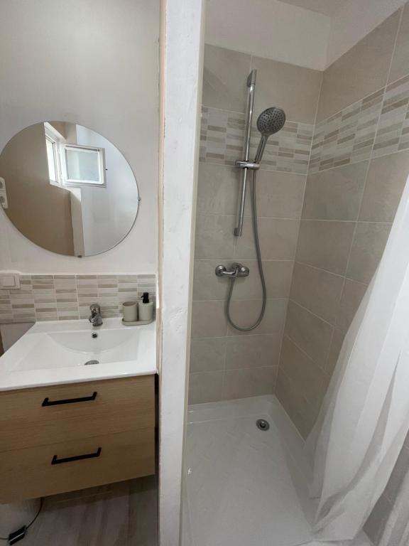 Appartement studio plein centre - 2