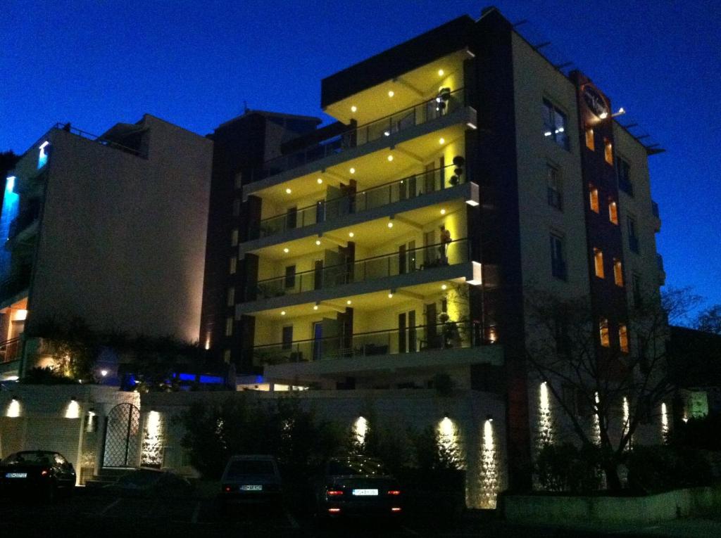 Apartments M Palace — Hotel in Budva