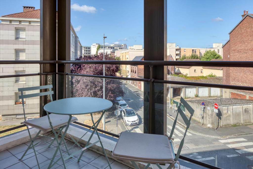 Floria Élégant appartement avec balcon cave et parking - 5