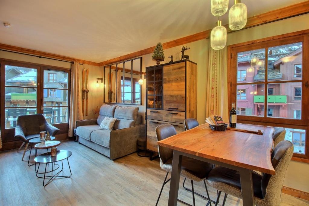 ARC 1950, Appartement 1 chambre avec Cheminée, 4 personnes, Vue Montagne, SAUNA, HAMMAM, JACUZZI, PISCINE EXTERIEURE CHAUFFEE - 4