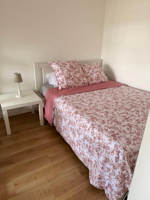 10 minutes walk from the beautiful Eiffel Tower - 3