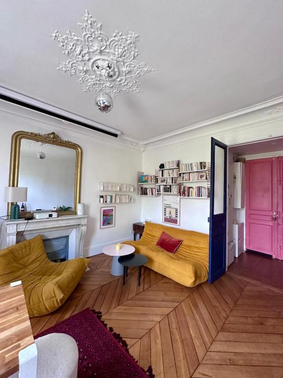 Bastille - Bright Haussmann-style 3-bedroom apartment with balcony - 1