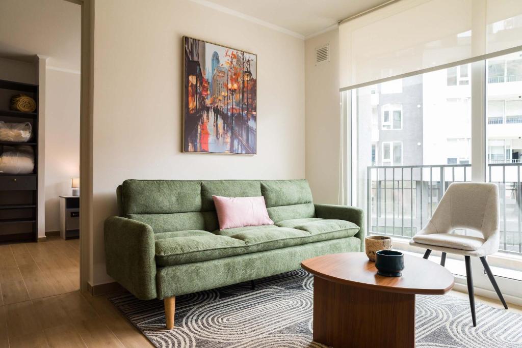 Family-Ready 2 Double Beds Sofa Bed Providencia - 3