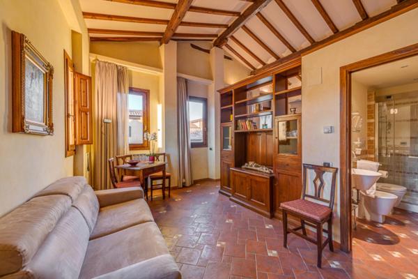 Boutique Hotel In Piazza Della Signoria - 2