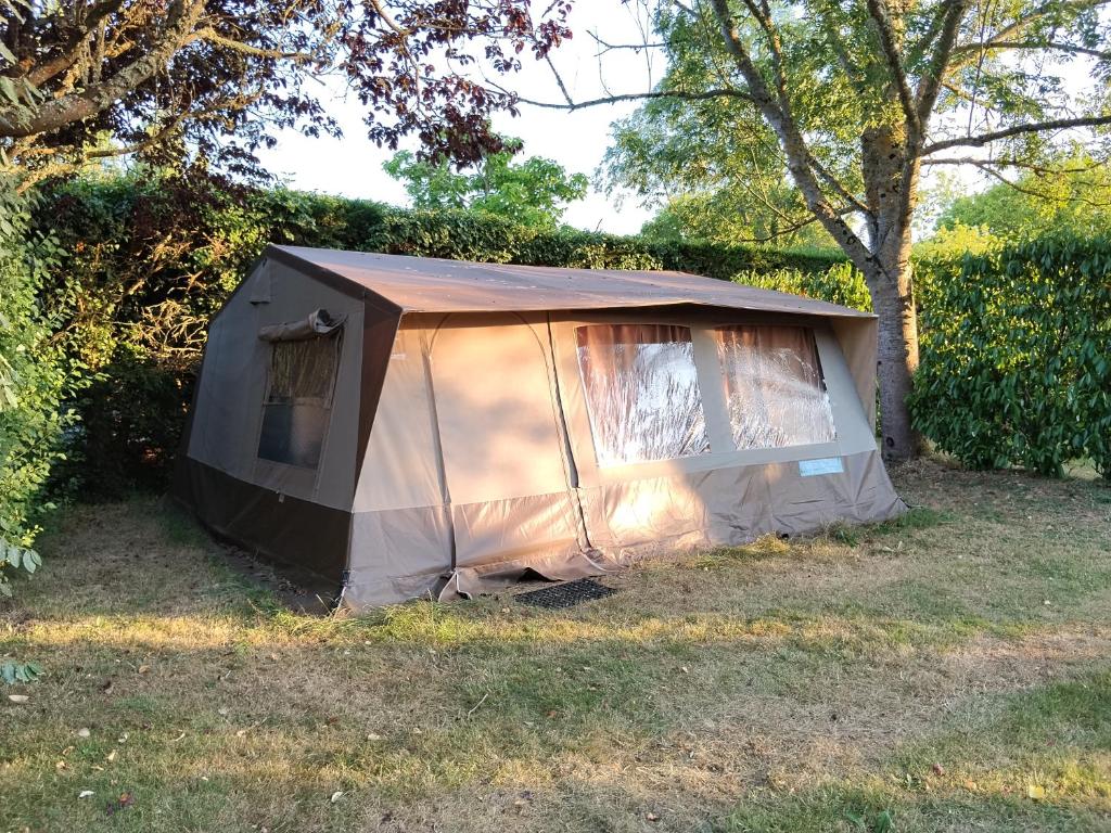 Camping 4 étoiles Les Amiaux - Tente bungalow équipée 23m2 - Piscines - 900m plage - Sezonia - 3