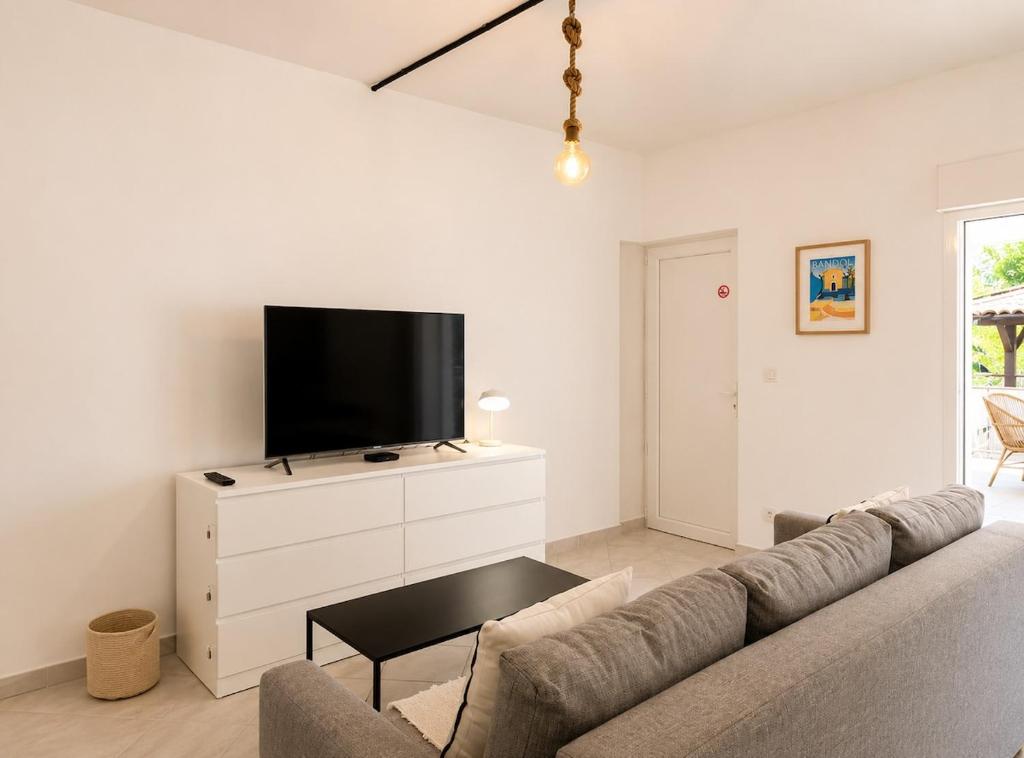 Casa de Bandol Studio 2 Personnes Parking Clim Plages - 1