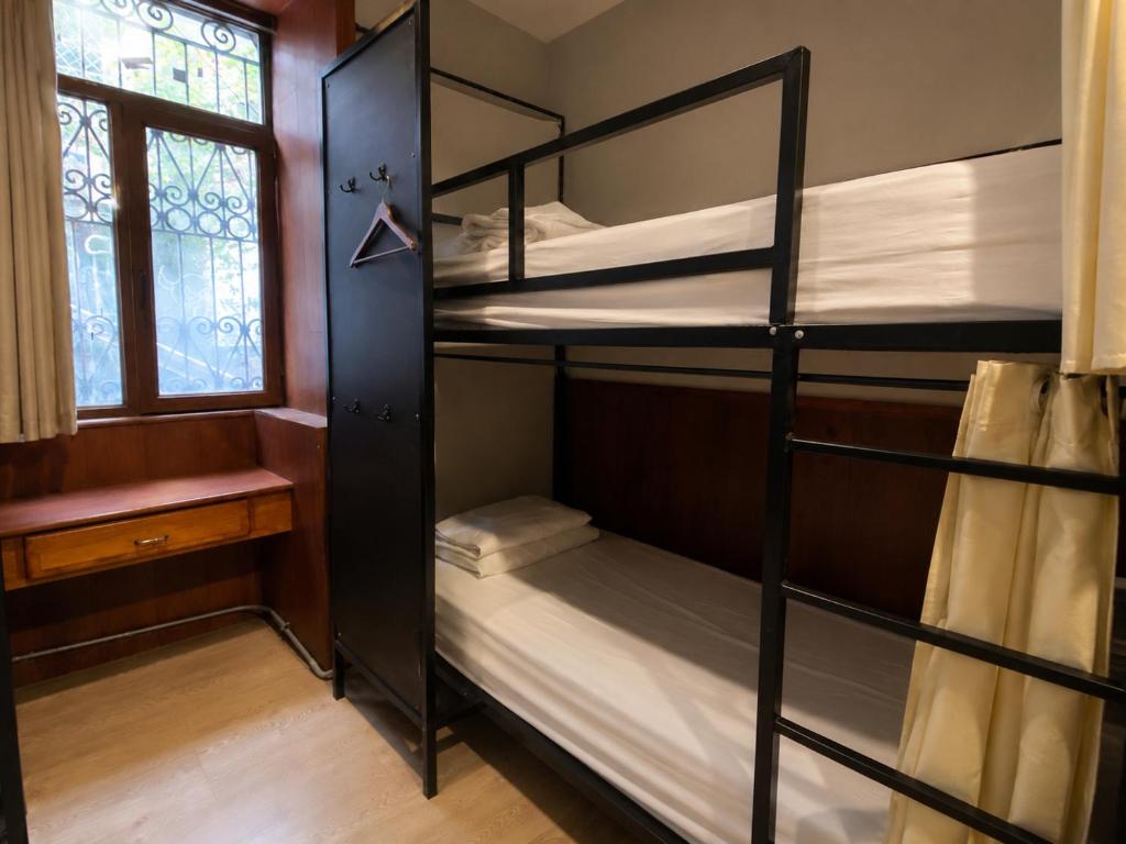 Cavi Rooms 301 - 4
